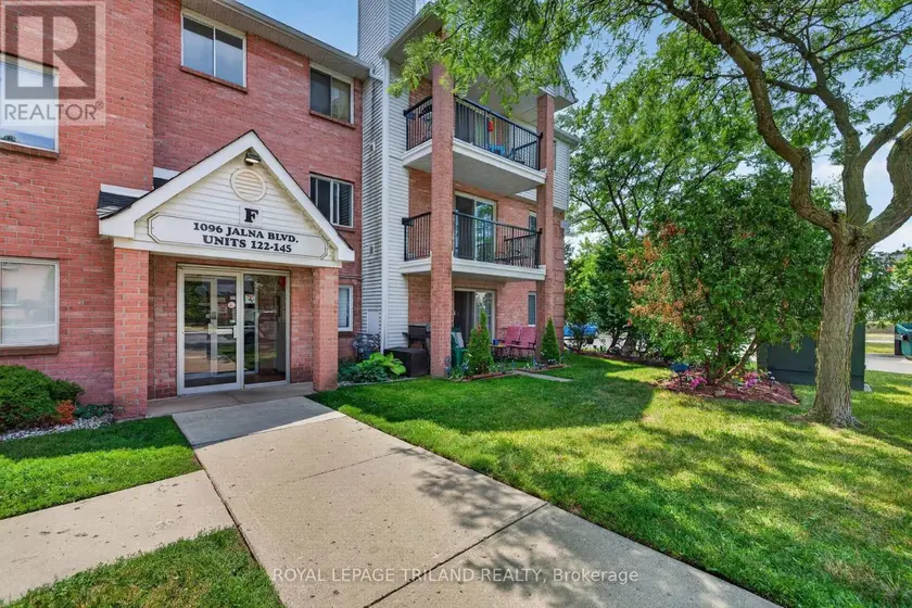 Apartment at 130 - 1096 JALNA BOULEVARD, London South