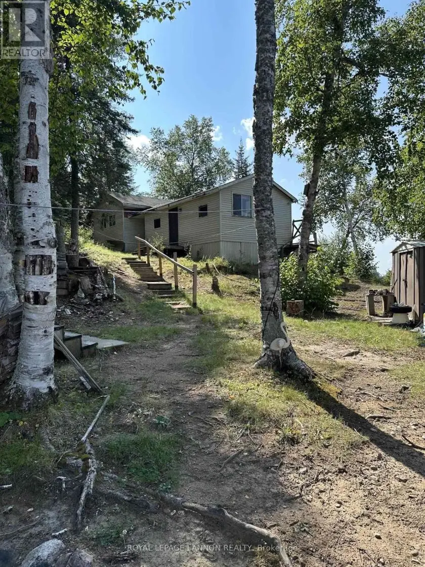 Detached at 430 CASTOR ISLAND, Thunder Bay Remote Area