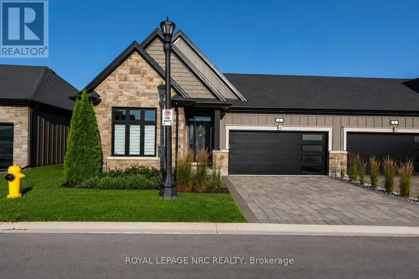 Townhouse at 6 - 154 PORT ROBINSON ROAD, Pelham