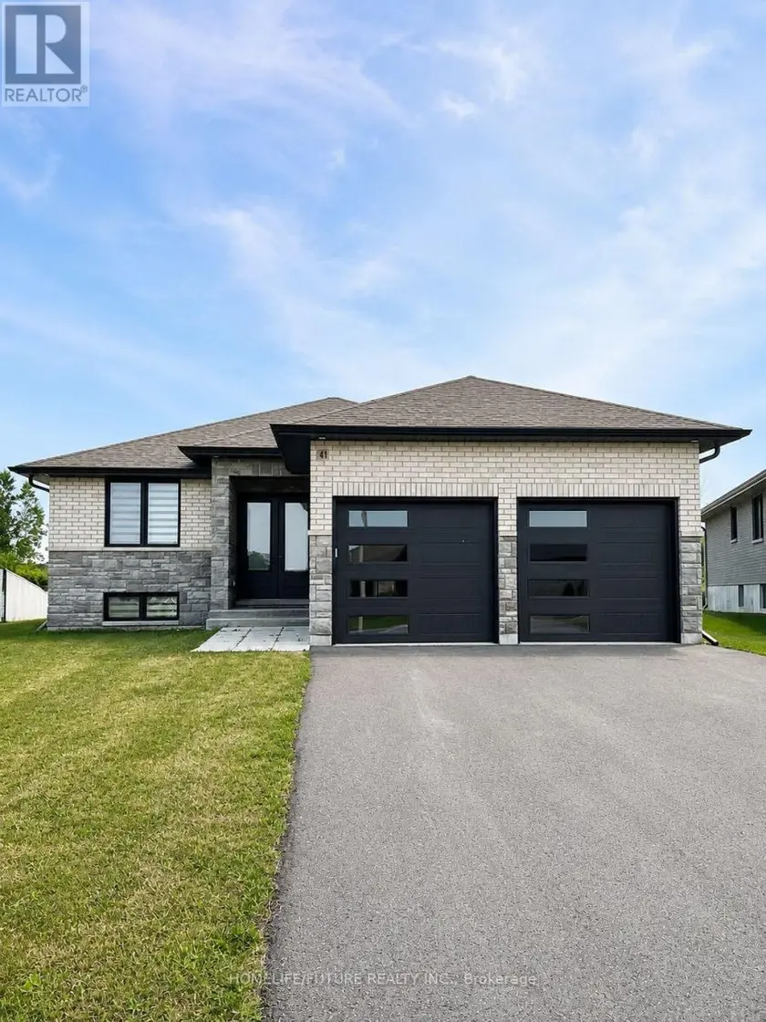 Detached at 41 CATTAIL CRESCENT, Quinte West