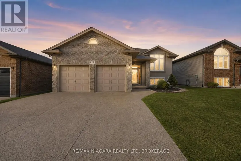 Detached at 129 WELLBROOK BOULEVARD, Welland