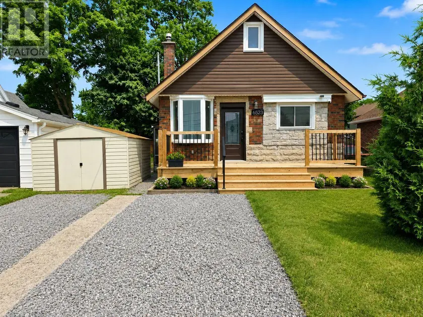 Detached at MAIN - 6523 BARKER STREET, Niagara Falls