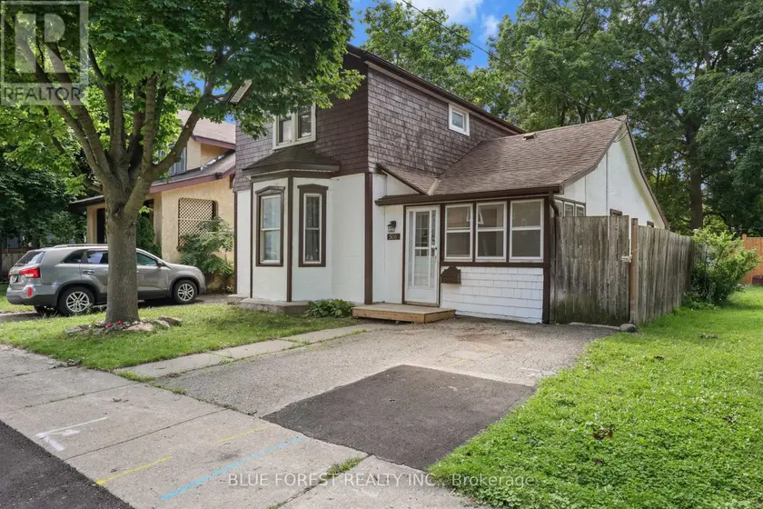 Detached at 508 HATCH STREET, Woodstock