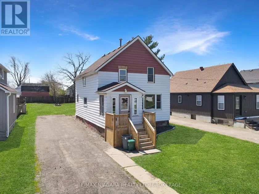 Detached at 351 BROCK STREET, Fort Erie