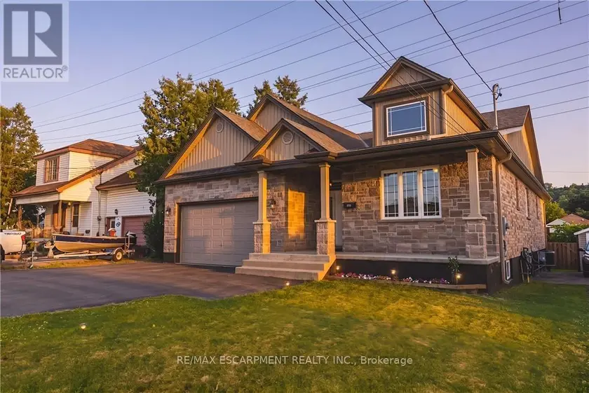 Detached at 602 COCHRANE ROAD, Hamilton
