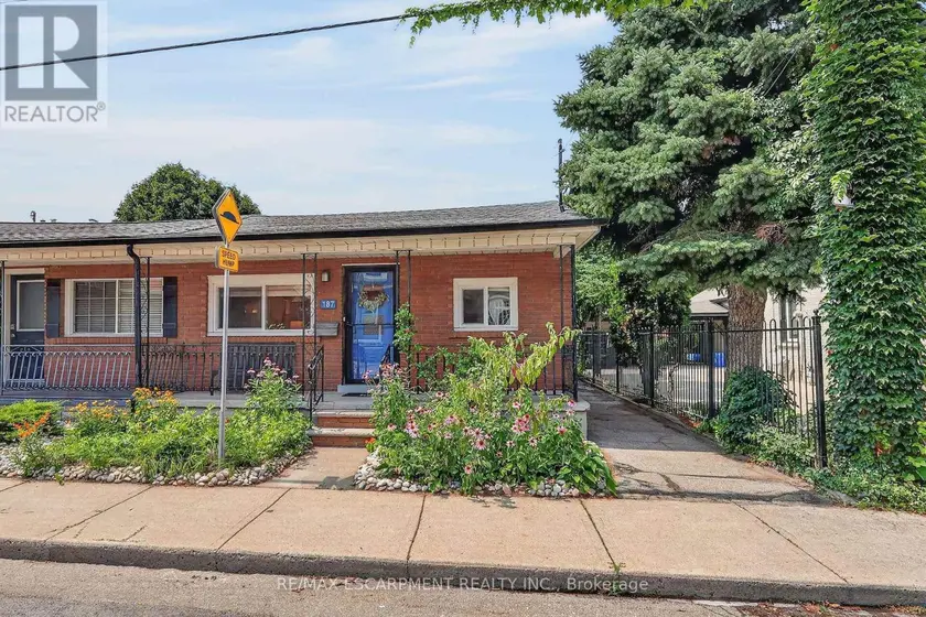 Semi-Detached/Link at 187 RAY STREET N, Hamilton