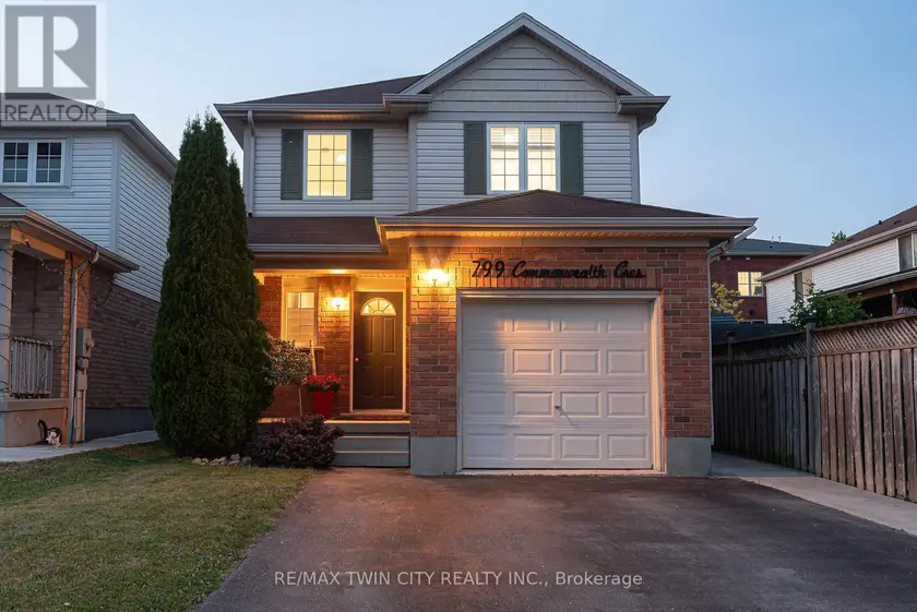 Detached at 799 COMMONWEALTH CRESCENT, Kitchener