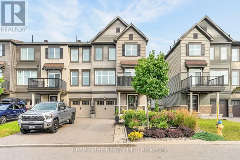 Townhouse at 368 MOUNTAIN SORREL WAY, Ottawa