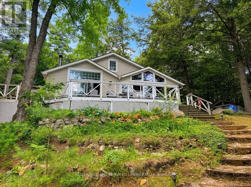 Detached at 1118 PINE LAKE SHORES, Bracebridge