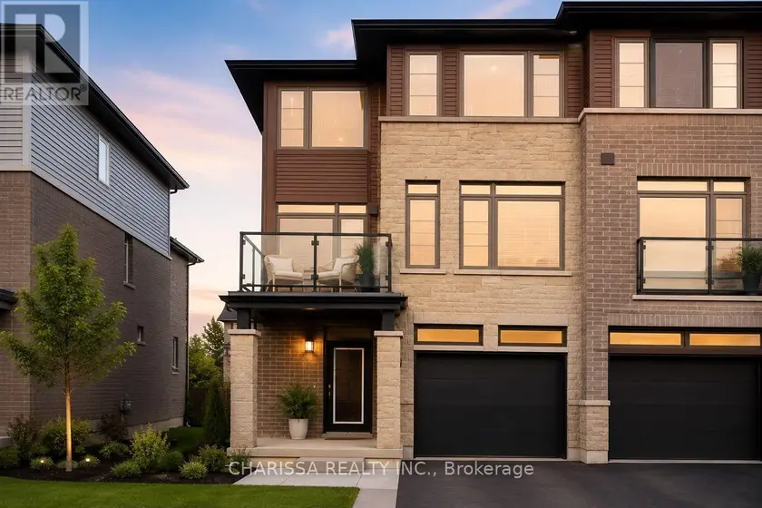 Townhouse at 200 - 30 TIMES SQUARE BOULEVARD, Hamilton