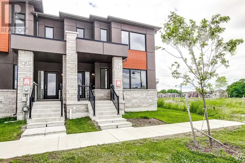 Townhouse at 31 STRICKLAND AVENUE, Brant