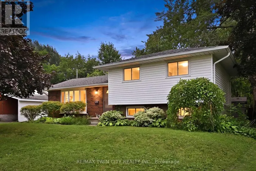 Detached at 24 1/2 PARKVIEW ROAD, Haldimand