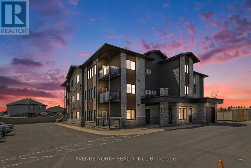 Apartment at 102 - 271 BELFORT STREET, Russell