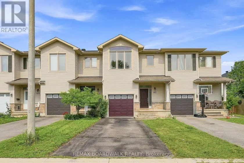 Townhouse at 617 SPIKEMOSS PLACE, Ottawa