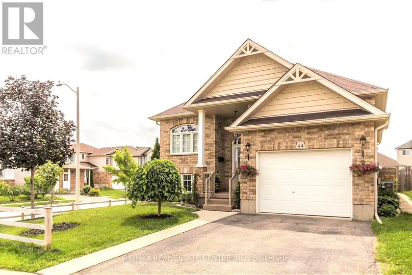Detached at 44 LEMON GRASS STREET, Kitchener