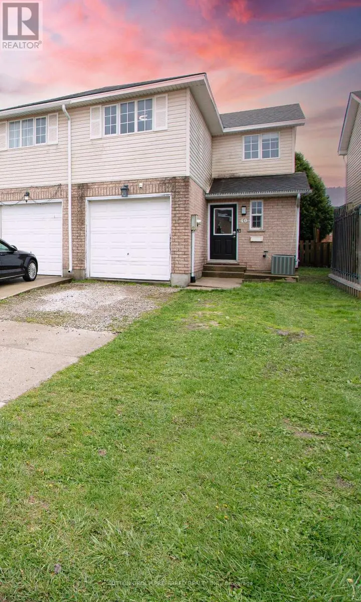 Townhouse at 40 KATIE LANE, Strathroy-Caradoc
