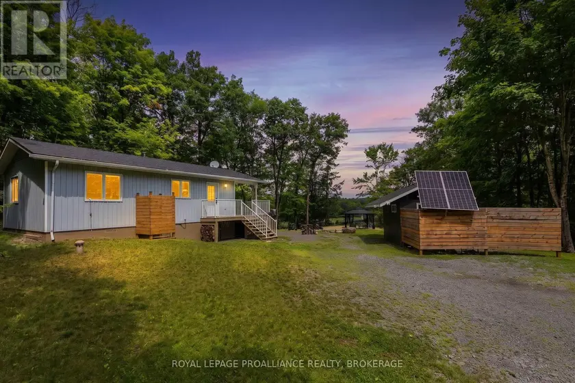 Detached at 59 SUNSET SHORES LANE, Frontenac