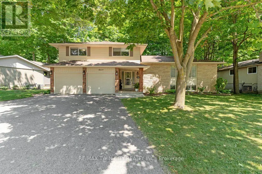 Detached at 11 GREY OWL DRIVE, Woolwich