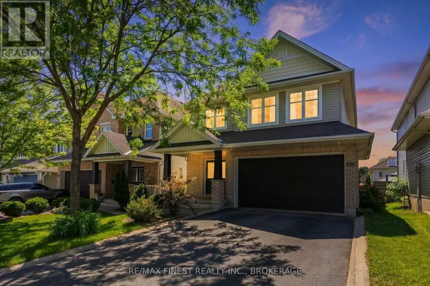 Detached at 896 COTTONWOOD AVENUE, Kingston)