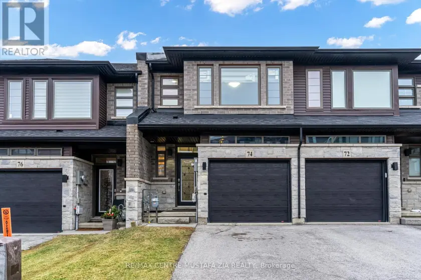 Townhouse at 74 SOHO STREET, Hamilton