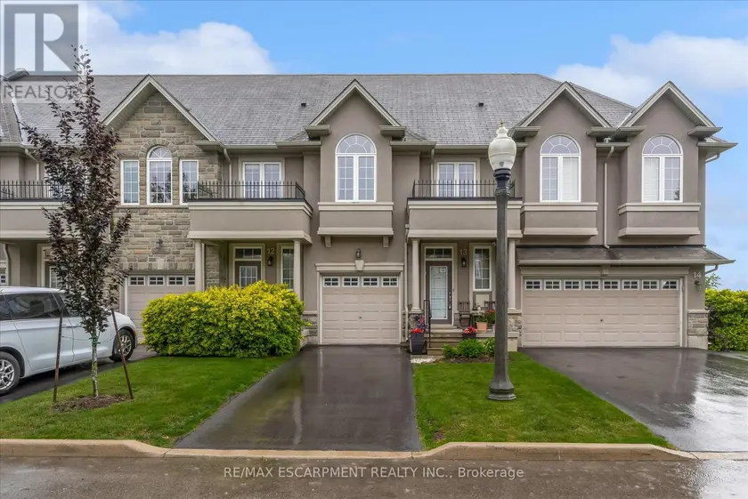 Townhouse at 13 - 370 STONEHENGE DRIVE, Hamilton