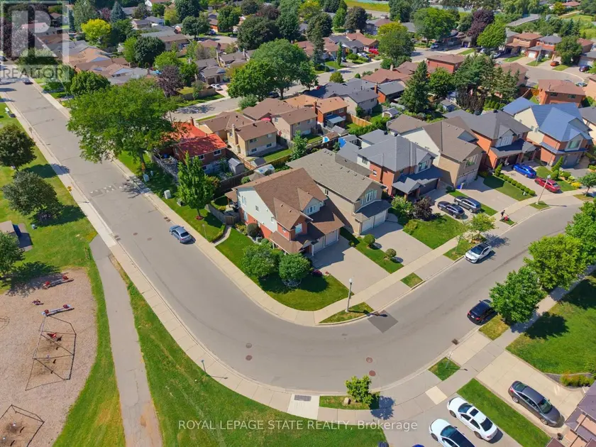 Detached at 314 BRIGADOON DRIVE, Hamilton