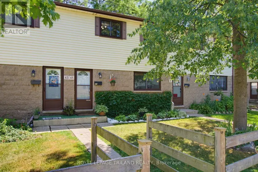 Townhouse at 45 - 825 DUNDALK DRIVE, London