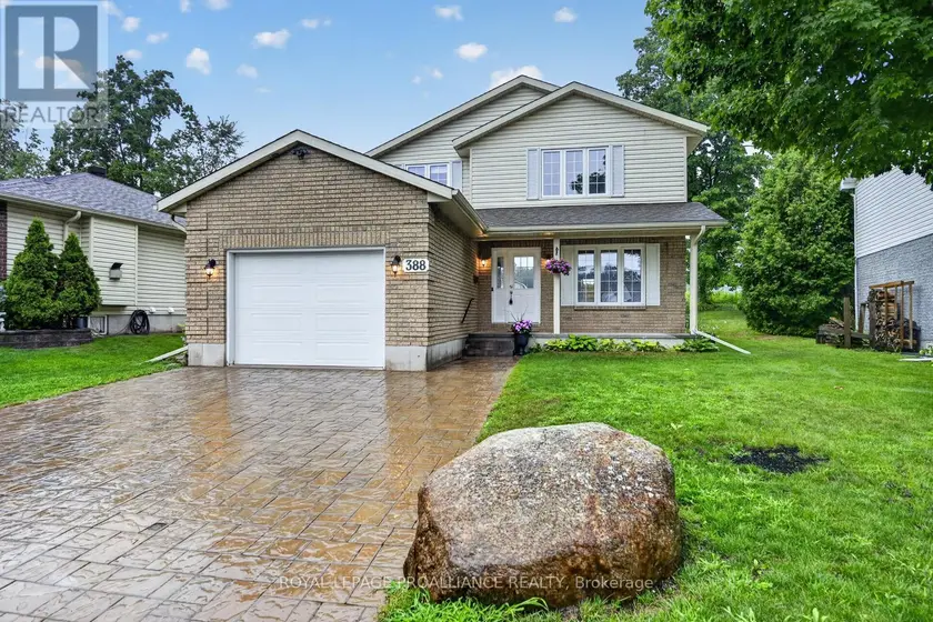 Detached at 388 BROCK STREET, Brockville