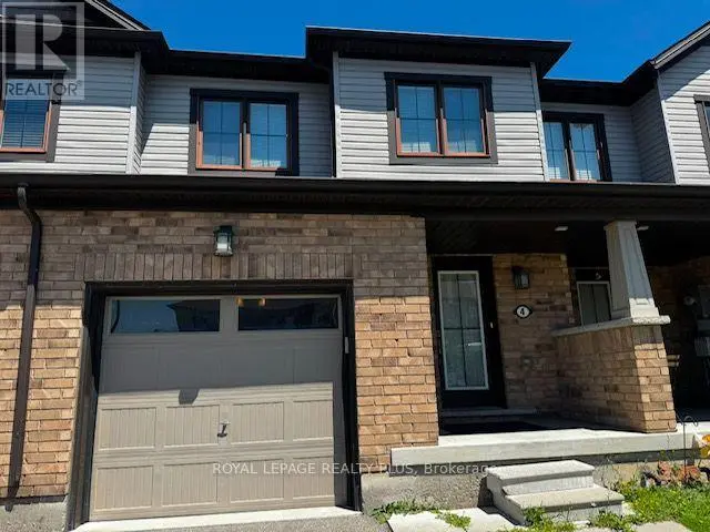 Townhouse at 4 PRESTWICK STREET, Hamilton