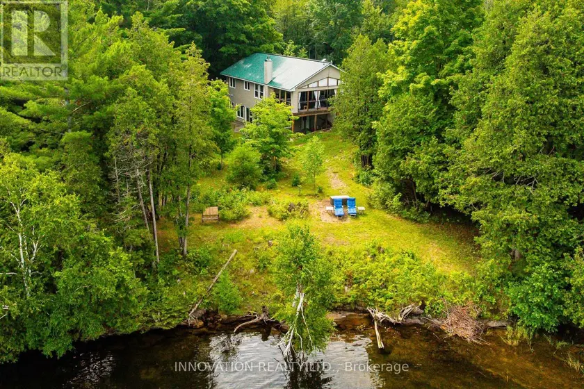 Detached at 688 DEWITT LANE, Frontenac