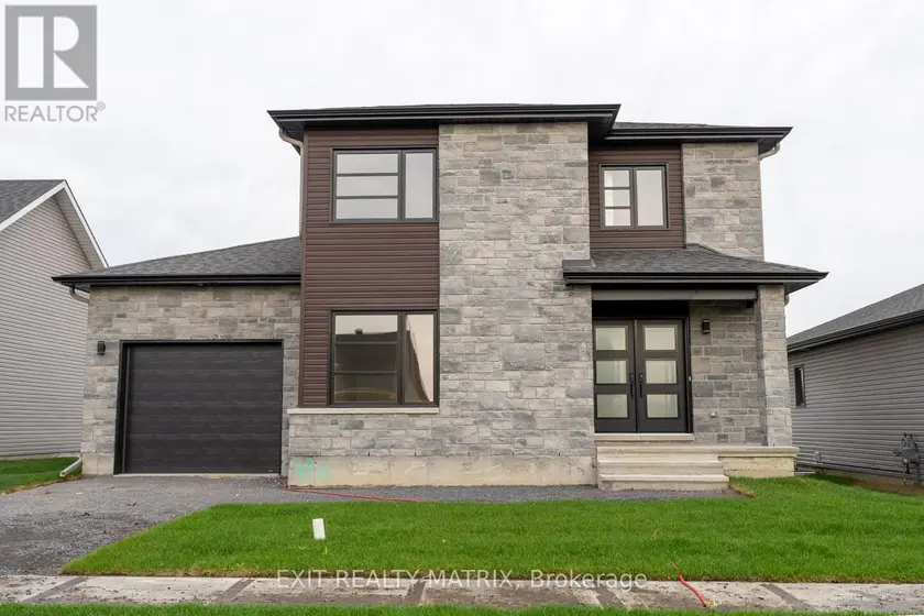 Detached at 14 GLENCO ROAD, South Stormont