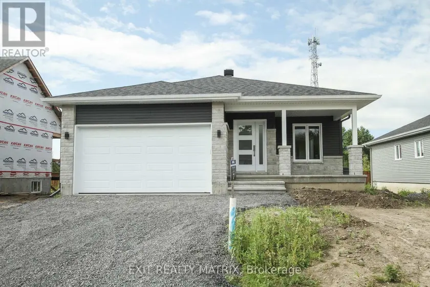 Detached at 22 GLENCO ROAD, South Stormont