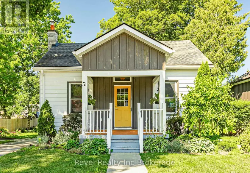 Detached at 31 GIVINS STREET, Woodstock