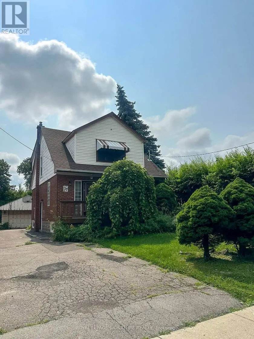 Detached at A102 - 27 MILLEN AVENUE, Hamilton