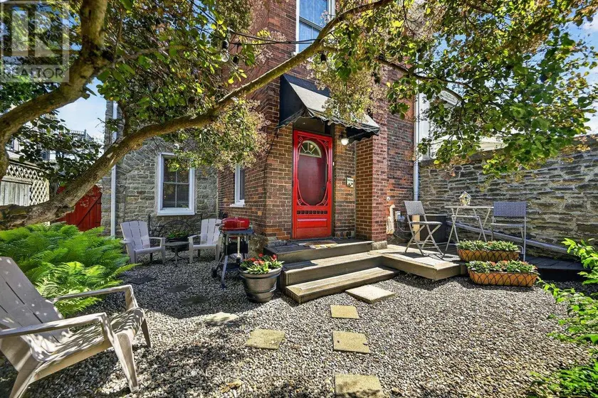 Detached at 34 WATER STREET W, Brockville