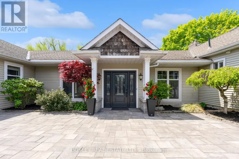 Detached at 166 LAKESHORE ROAD, St. Catharines