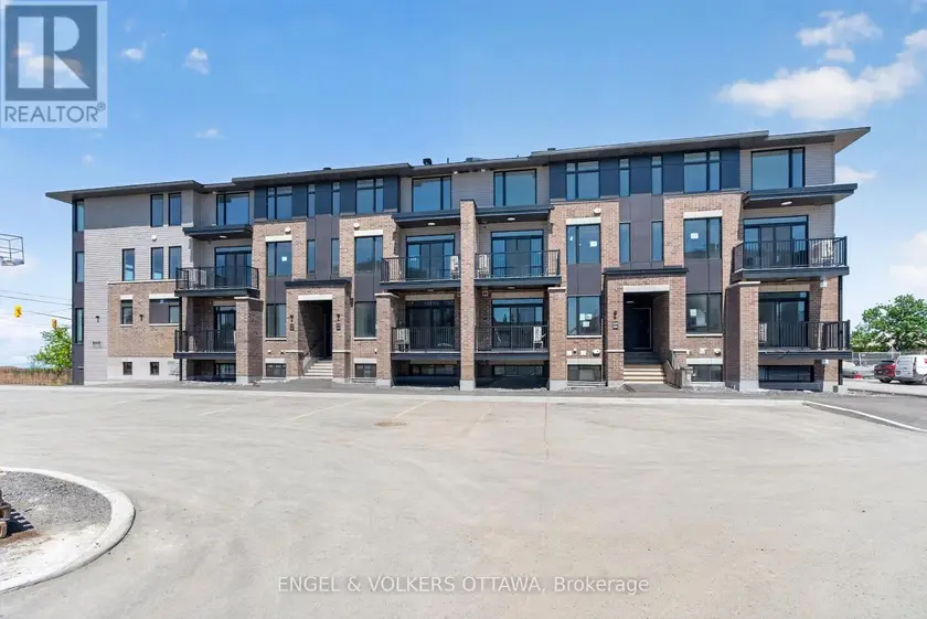 Townhouse at 120 STARDUST PRIVATE, Ottawa