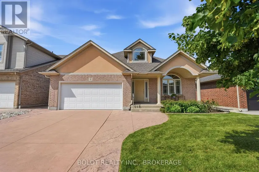 Detached at 9 NICHOLAS DRIVE, St. Catharines (Rykert/Vansickle)