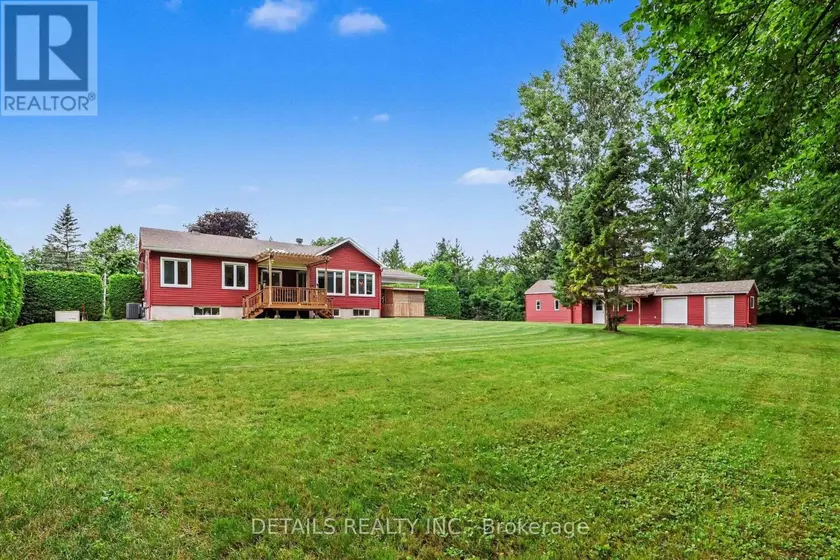 Detached at 2 CLARENCE COURT, Clarence-Rockland