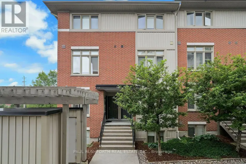 Townhouse at 3 - 795 MONTREAL ROAD, Ottawa