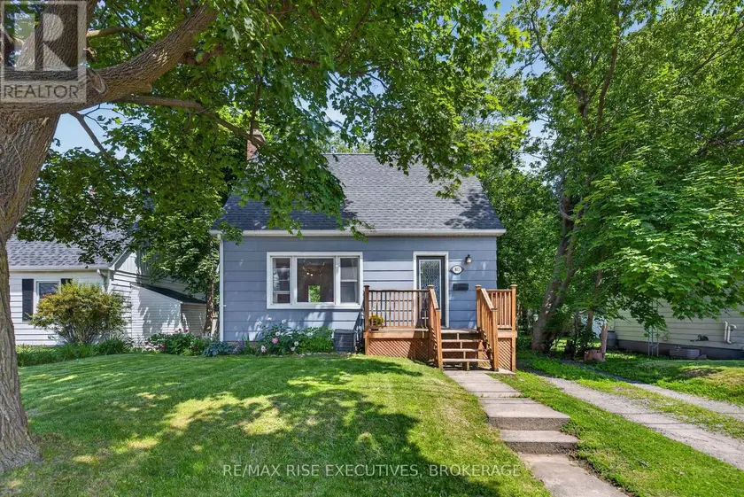 Detached at 807 BROCK STREET, Kingston