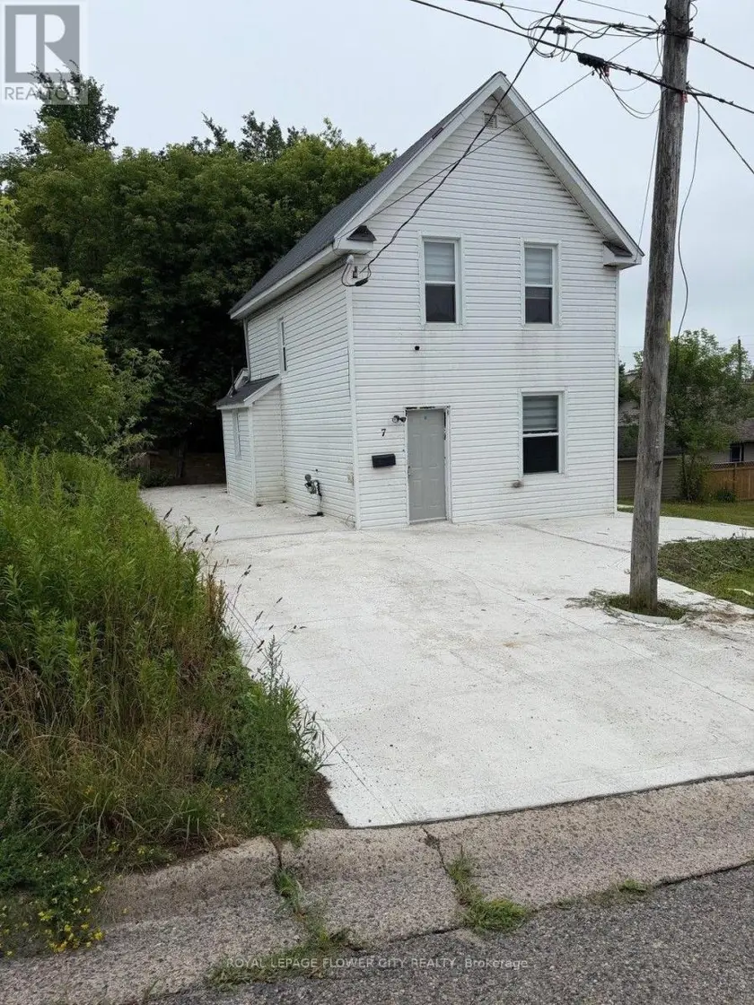 Detached at 7 HEARST STREET, Sault Ste Marie