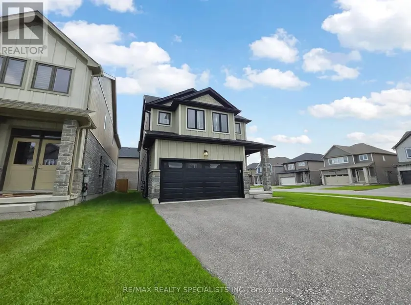 Detached at 3074 TURNER CRESCENT, London South