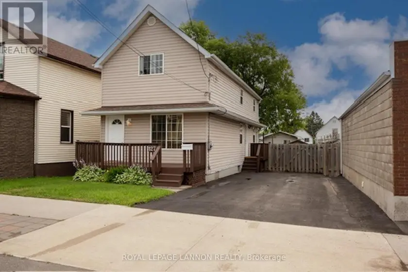 Detached at 127 COURT ST S, Thunder Bay