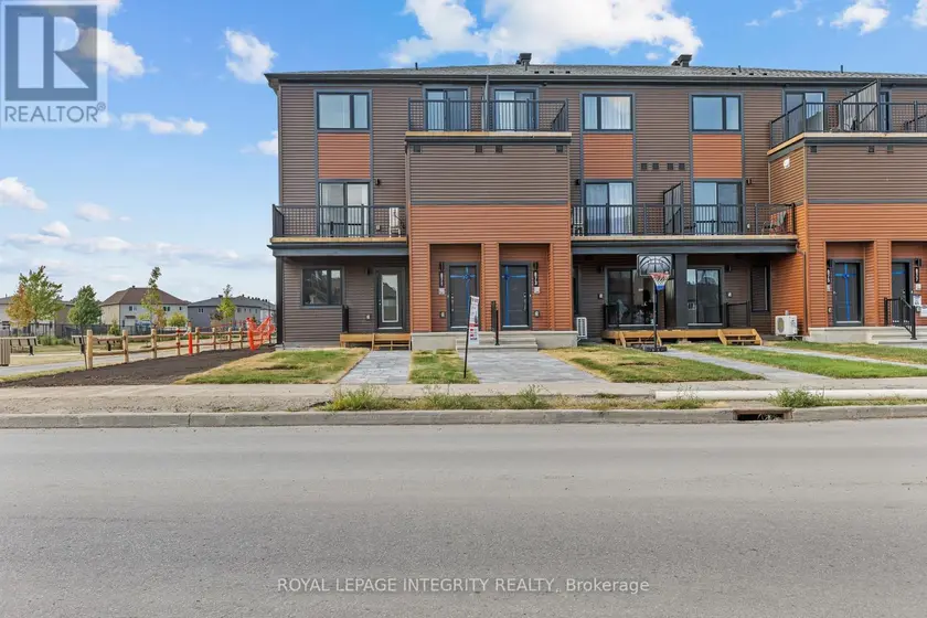 Townhouse at 871 DECOEUR DRIVE, Ottawa