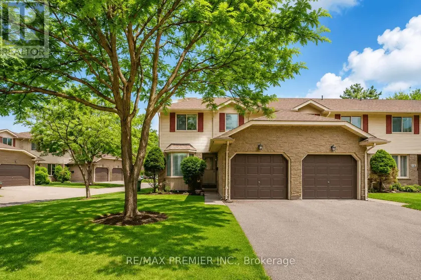 Townhouse at 10 - 476 KINGSCOURT DRIVE, Waterloo