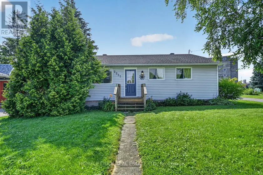 Detached at 2257 DUNDAS STREET, Edwardsburgh/Cardinal