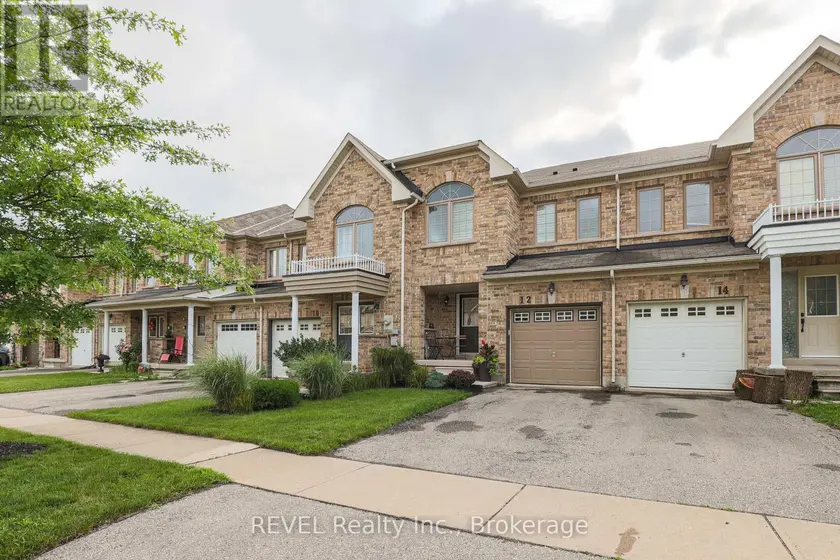 Townhouse at 12 COLONEL LYALL STREET, St. Catharines