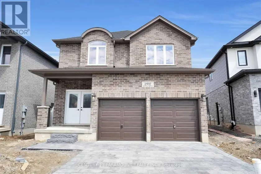 Detached at 2997 DOYLE DRIVE, London South
