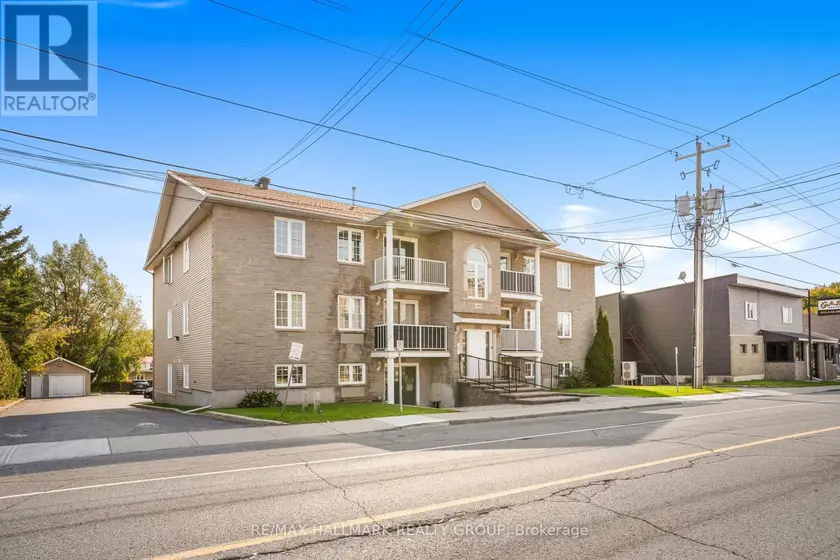 Apartment at 302 - 1005 LAURIER STREET, Clarence-Rockland